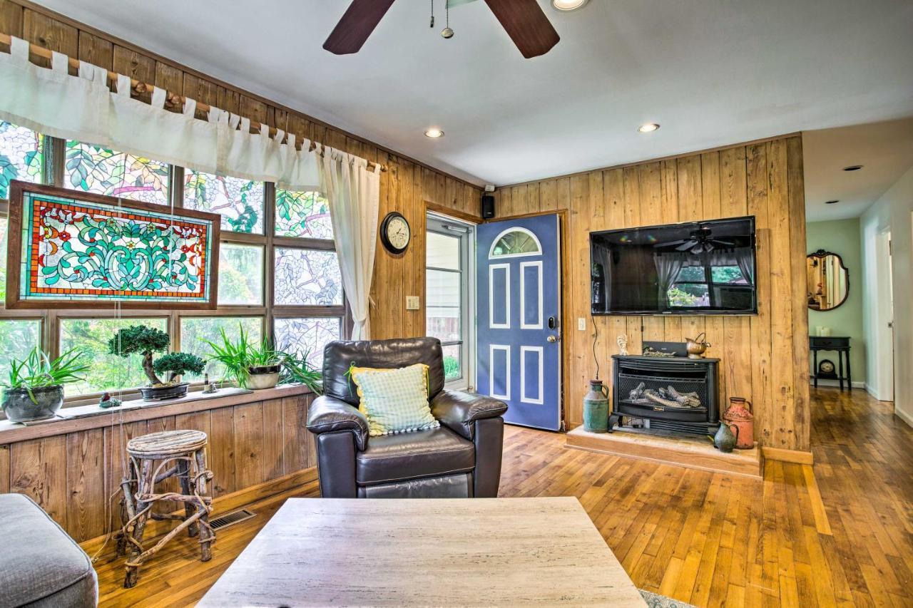 Charming Hampton Bays Home 5 Mi To Coopers Beach Exteriér fotografie